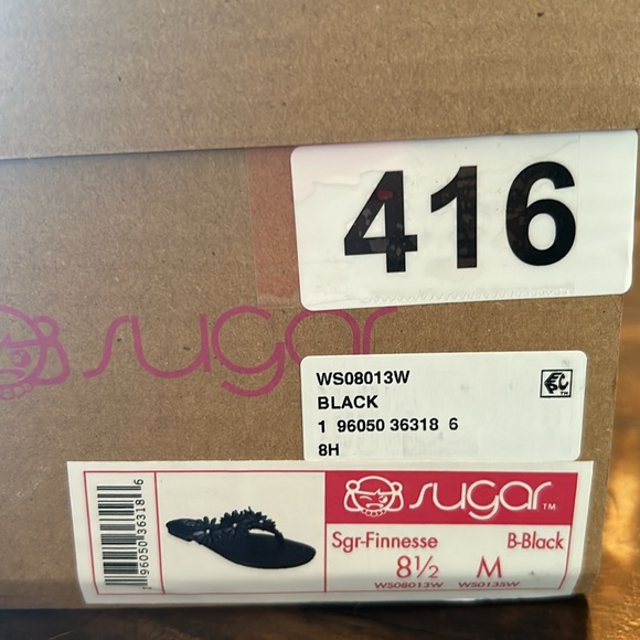 Sugar Black  Flat Thong Sandals Floral Band NEW Size 8.5 - Picture 10 of 10